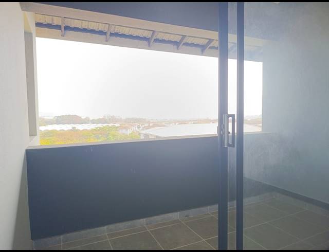 1 BEDROOM APARTMENT FOR SALE IN SHEFFIELD BEACH